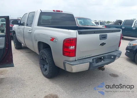 2009 Chevrolet Silverado 1500 Ltz z USA, uszkodzony, nr VIN 2GCEK33M891134885